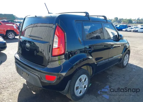 2013 Kia Soul z USA, uszkodzony, nr VIN KNDJT2A53D7603832